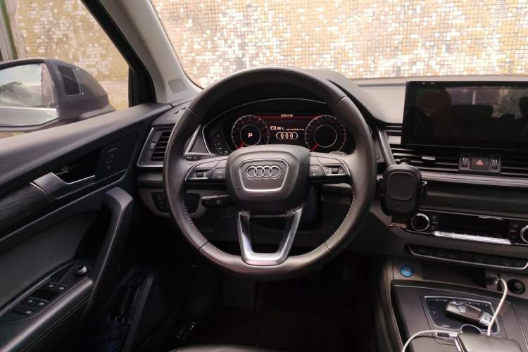 Used Audi Q5L 2018 45 TFSI Prestige Elegant Edition China VI Steering Wheel