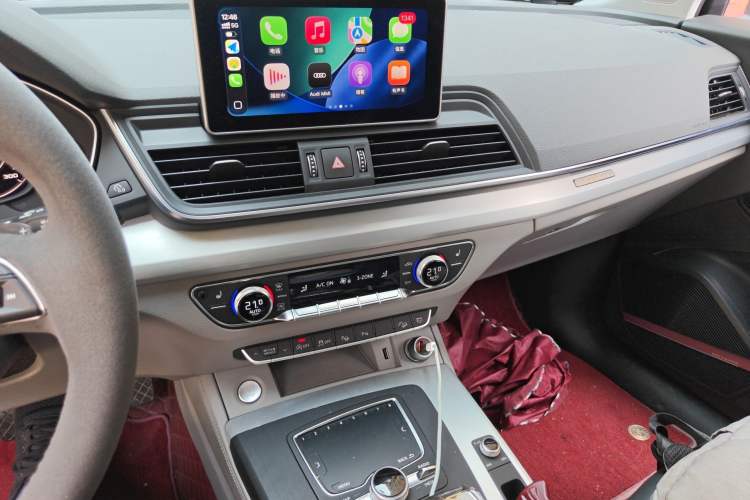 Used Audi Q5L 2018 40 TFSI Prestige Fashion Edition China V Audio And AC Panel