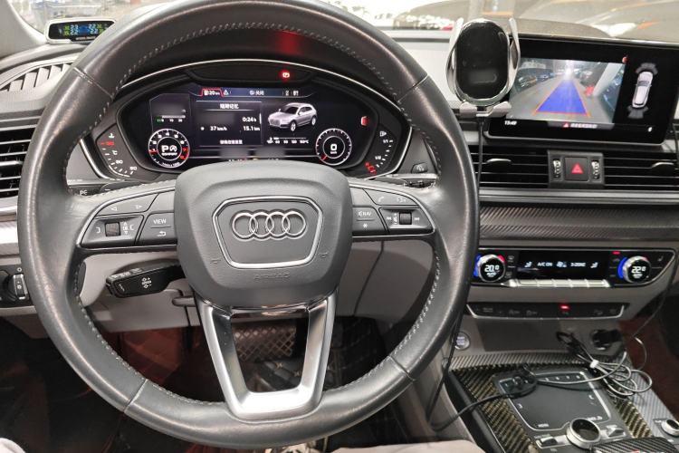 Used Audi Q5L 2018 45 TFSI Prestige Fashion Edition China VI Emission Standard Center Console