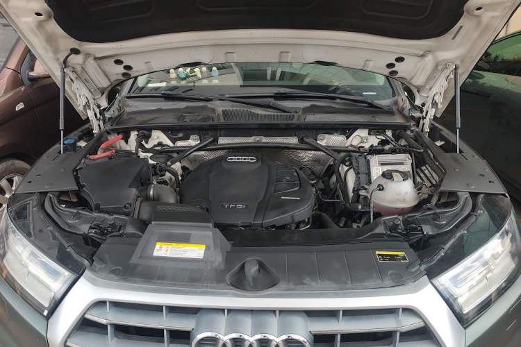 Used Audi Q5L 2018 40 TFSI Prestige Fashion Edition China VI Engine Bay