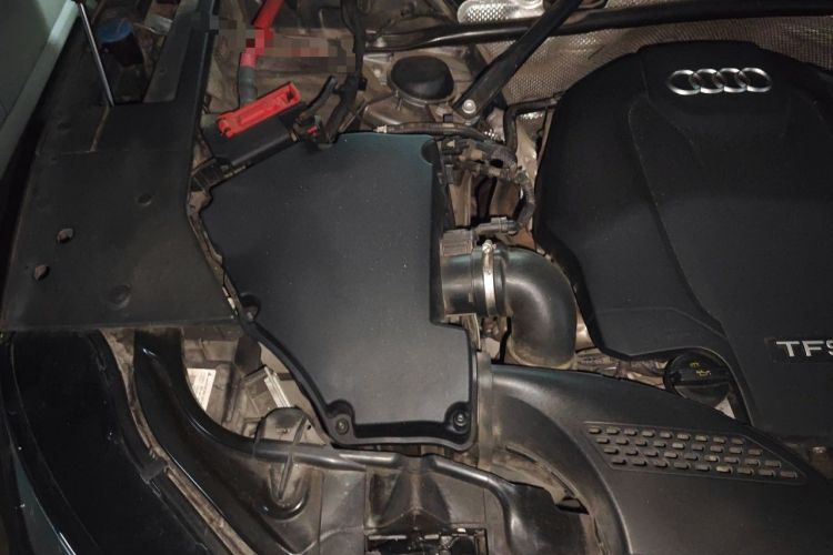 Used Audi Q5L 2018 40 TFSI Prestige Fashion Edition China VI Engine Bay Right