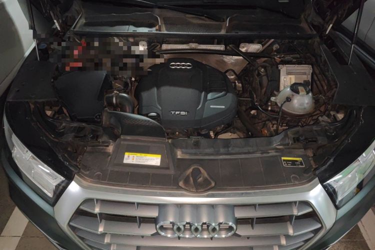 Used Audi Q5L 2018 40 TFSI Prestige Fashion Edition China VI Engine Bay