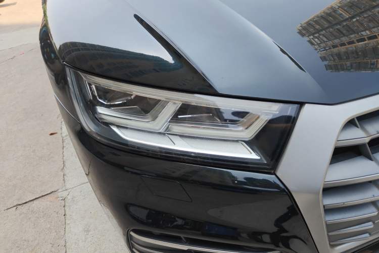 Used Audi Q5L 2018 40 TFSI Prestige Fashion Edition China V Right Front Headlight