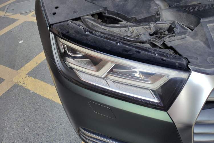 Used Audi Q5L 2018 40 TFSI Prestige Fashion Edition China VI Right Front Headlight