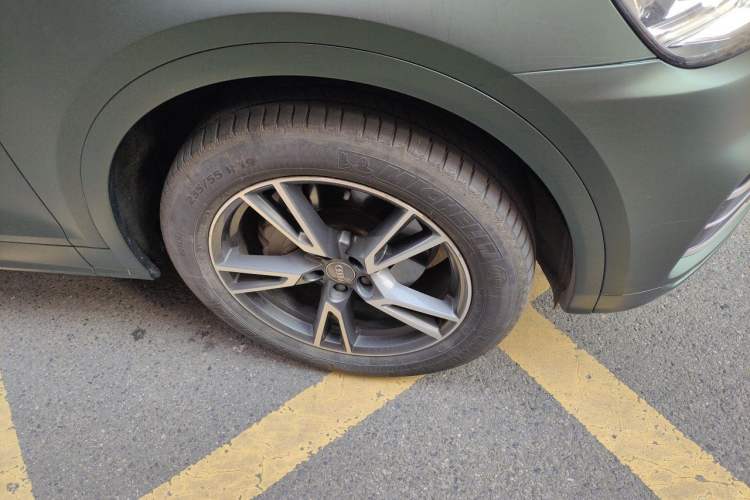 Used Audi Q5L 2018 40 TFSI Prestige Fashion Edition China VI Right Front Wheel Hub
