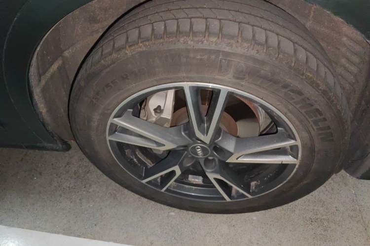 Used Audi Q5L 2018 40 TFSI Prestige Fashion Edition China VI Right Front Wheel Hub