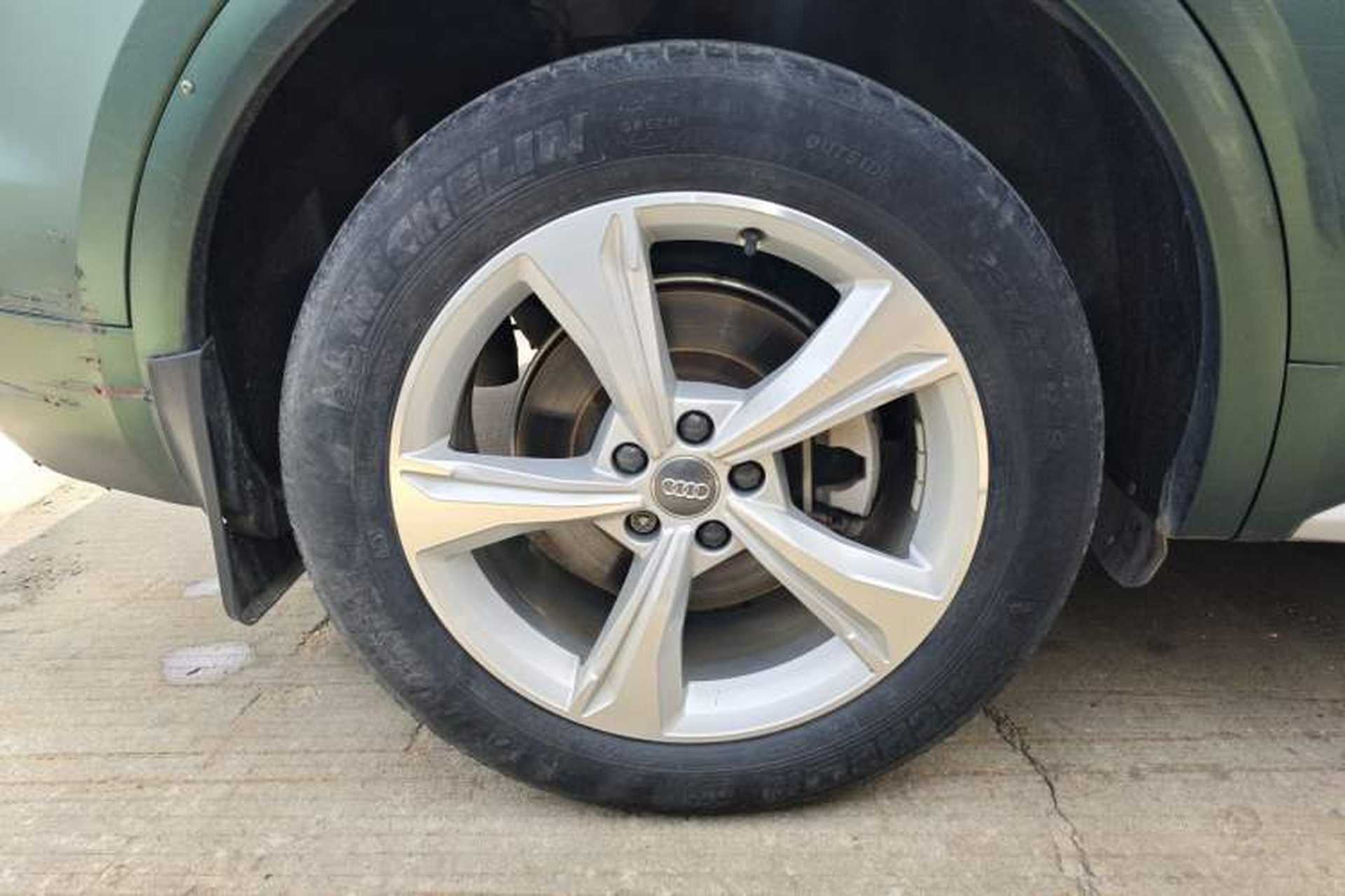 Used Audi Q5L 2018 40 TFSI Prestige Edition China V Right Rear Wheel Hub