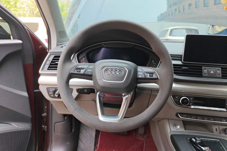 Used Audi Q5L 2018 40 TFSI Prestige Fashion Edition China V Steering Wheel