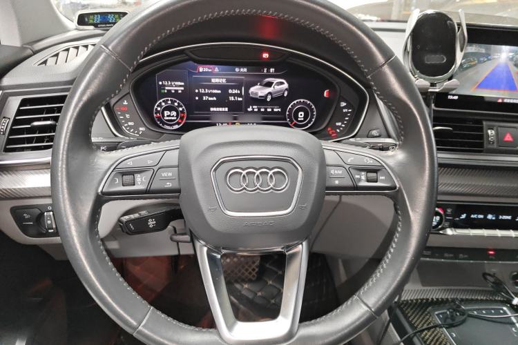 Used Audi Q5L 2018 45 TFSI Prestige Fashion Edition China VI Emission Standard Steering Wheel