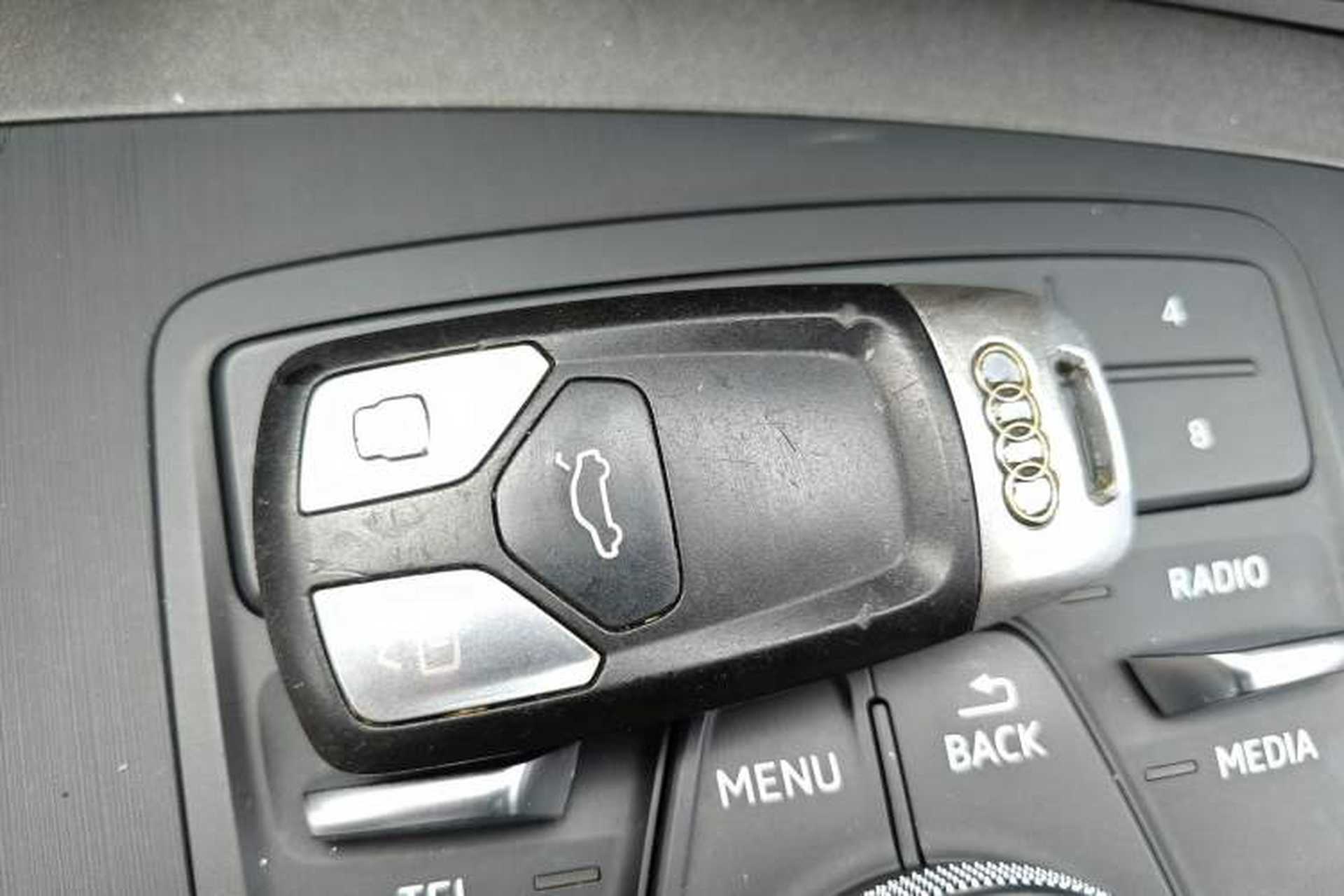 Used Audi Q5L 2018 40 TFSI Prestige Edition China V Vehicle Key