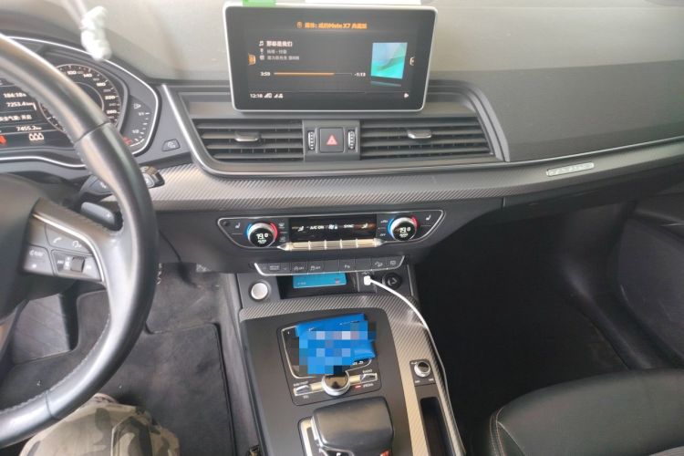 Used Audi Q5L 2018 45 TFSI Prestige Fashion Edition China V Emission Standard Audio And AC Panel