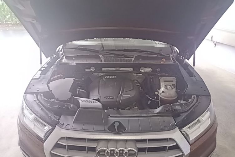 Used Audi Q5L 2018 40 TFSI Prestige Fashion Edition China V Engine Bay