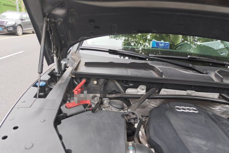 Used Audi Q5L 2018 45 TFSI Prestige Elegant Version China V Engine Bay Right