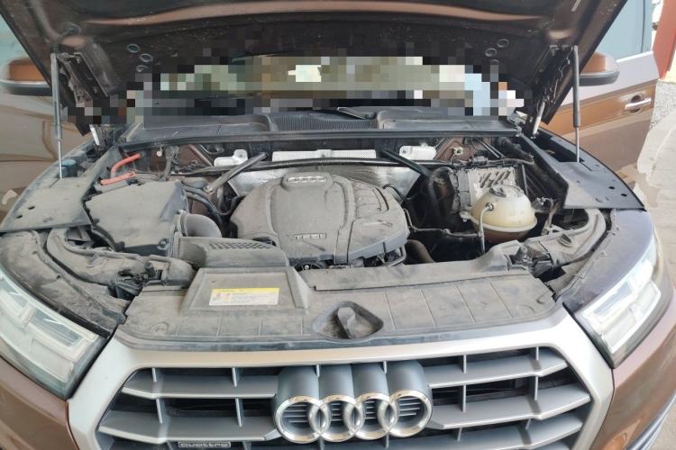 Used Audi Q5L 2018 45 TFSI Prestige Fashion Edition China V Emission Standard Engine Bay