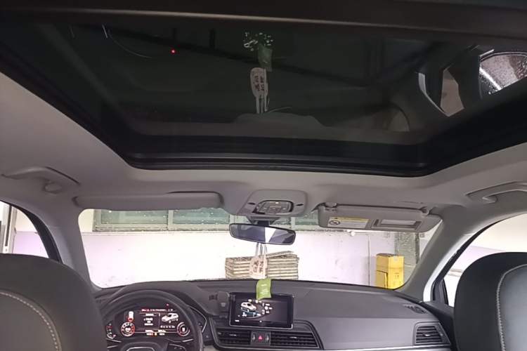 Used Audi Q5L 2018 40 TFSI Prestige Fashion Edition China V Headliner