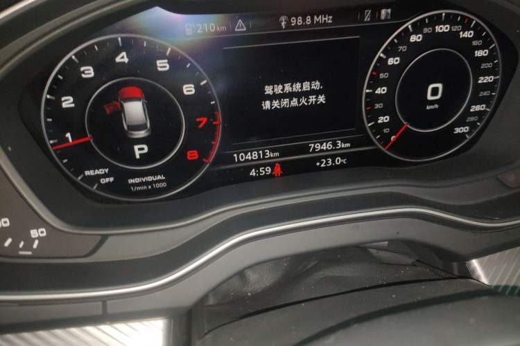 Used Audi Q5L 2018 45 TFSI Prestige Luxury Sport Type China V Emission Standard Odometer Close Up
