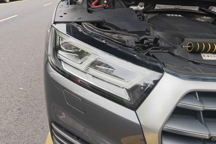 Used Audi Q5L 2018 45 TFSI Prestige Elegant Version China V Right Front Headlight