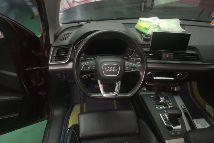 Used Audi Q5L 2018 45 TFSI Prestige Luxury Sport Type China V Emission Standard Steering Wheel