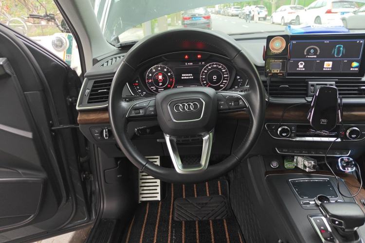 Used Audi Q5L 2018 45 TFSI Prestige Elegant Version China V Steering Wheel