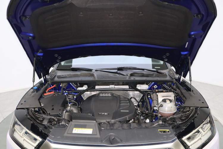 Used Audi Q5L 2018 40 TFSI Prestige Fashion Edition China V Engine Bay