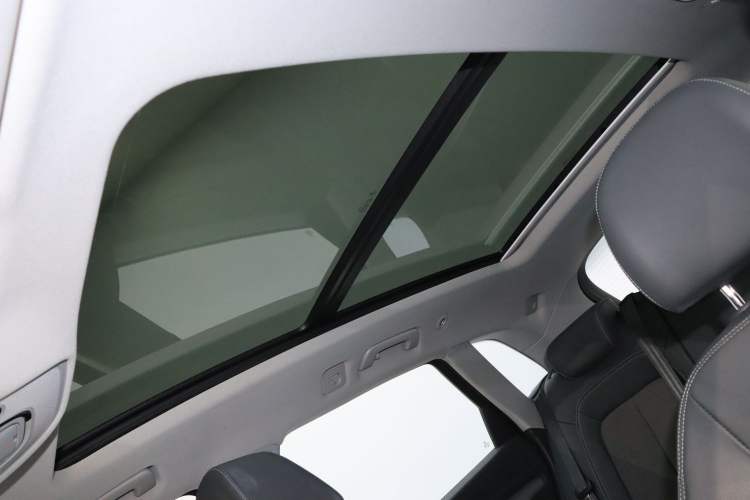 Used Audi Q5L 2018 40 TFSI Prestige Fashion Edition China V Headliner