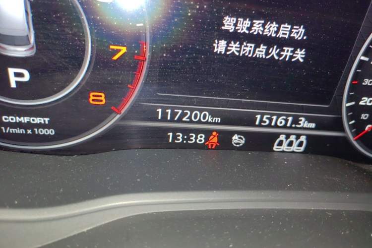 Used Audi Q5L 2018 45 TFSI Prestige Fashion Edition China VI Emission Standard Odometer Close Up