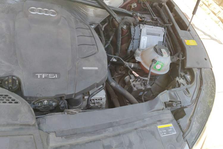 Used Audi Q5L 2018 40 TFSI Prestige Fashion Edition China V Engine Bay Left