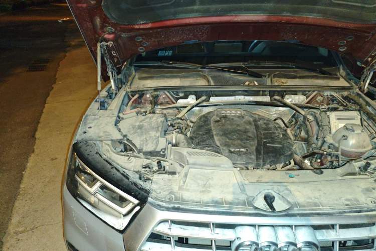 Used Audi Q5L 2018 40 TFSI Prestige Fashion Edition China VI Engine Bay Right