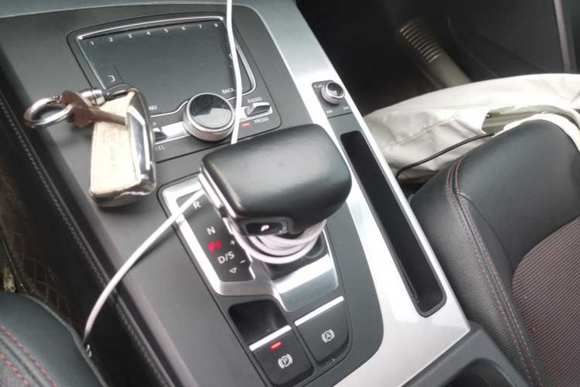 Used Audi Q5L 2018 40 TFSI Prestige Fashion Edition China V Gear Lever