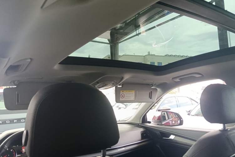 Used Audi Q5L 2018 40 TFSI Prestige Edition China V Headliner