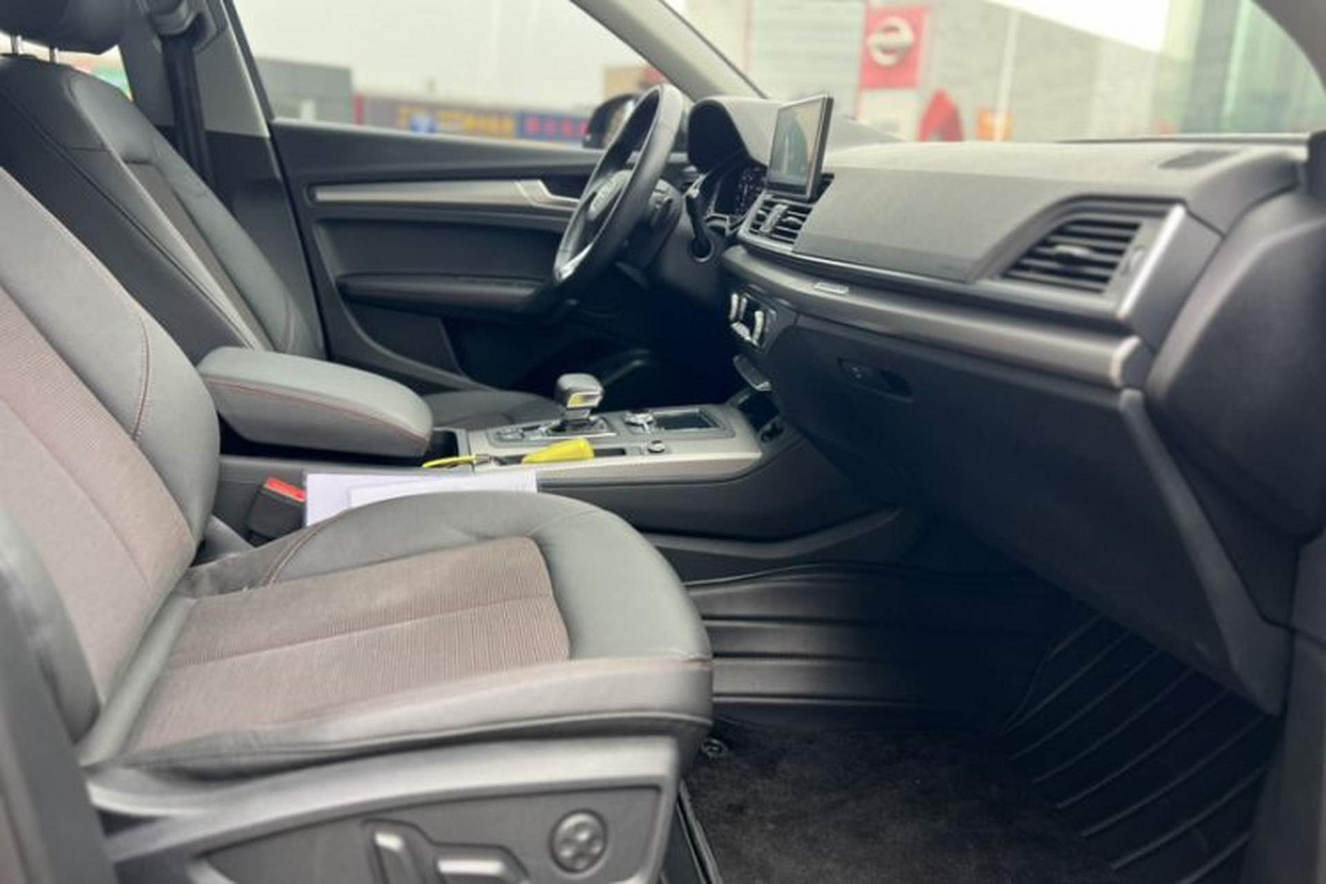 Used Audi Q5L 2018 45 TFSI Prestige Fashion Edition China VI Emission Standard Interior 4