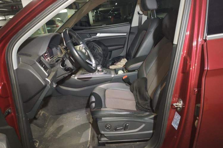 Used Audi Q5L 2018 45 TFSI Prestige Fashion Edition China VI Emission Standard Left Front Seat
