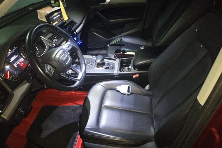 Used Audi Q5L 2018 40 TFSI Prestige Edition China V Left Front Seat