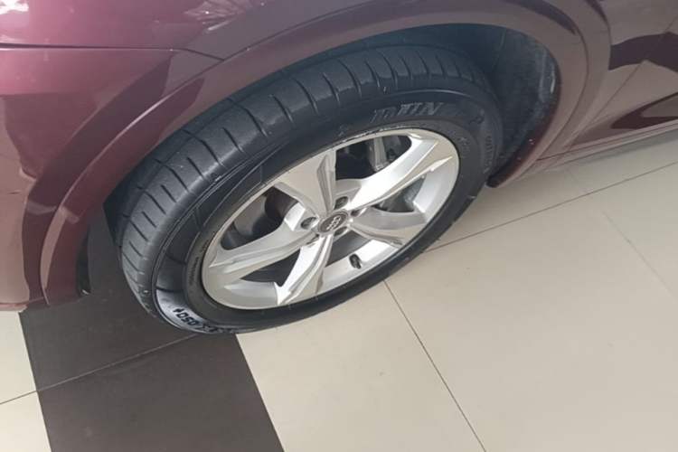Used Audi Q5L 2018 40 TFSI Prestige Edition China V Left Front Wheel Hub