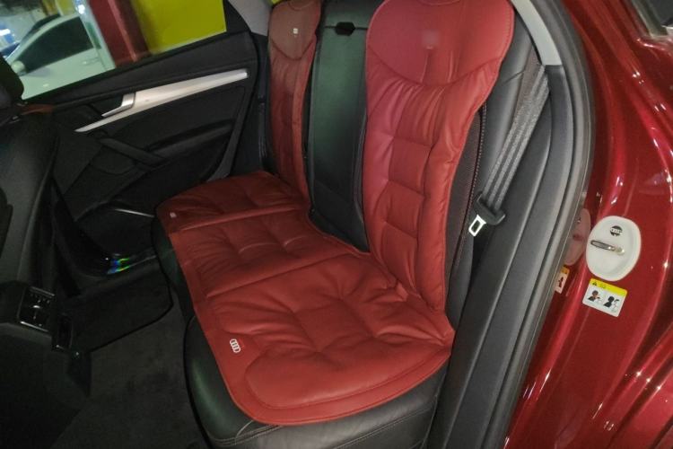 Used Audi Q5L 2018 40 TFSI Prestige Fashion Edition China VI Left Rear Seat