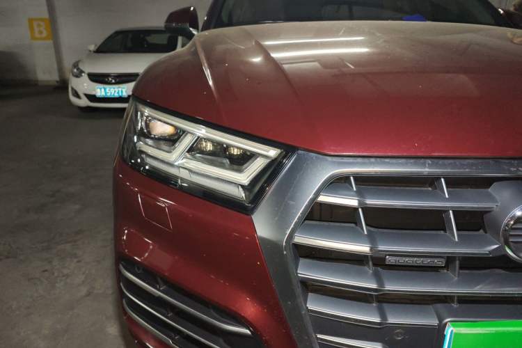 Used Audi Q5L 2018 45 TFSI Prestige Fashion Edition China VI Emission Standard Right Front Headlight