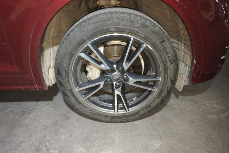 Used Audi Q5L 2018 45 TFSI Prestige Fashion Edition China VI Emission Standard Right Front Wheel Hub