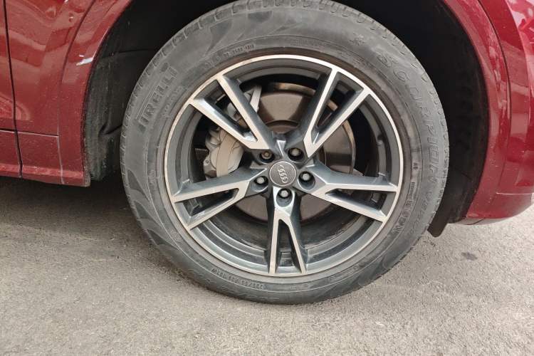 Used Audi Q5L 2018 40 TFSI Prestige Fashion Edition China VI Right Front Wheel Hub