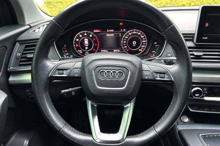 Used Audi Q5L 2018 40 TFSI Prestige Fashion Edition China V Steering Wheel