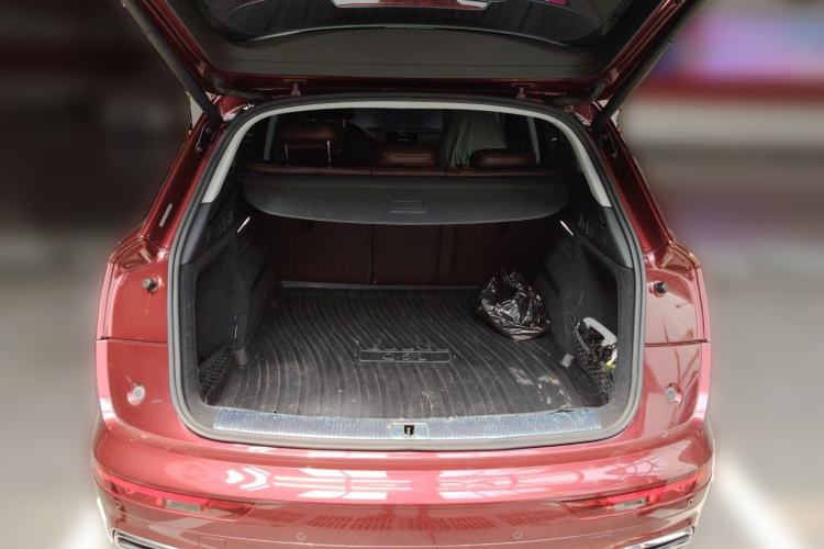 Used Audi Q5L 2018 40 TFSI Prestige Fashion Edition China VI Trunk