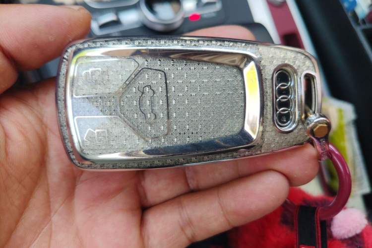 Used Audi Q5L 2018 40 TFSI Prestige Fashion Edition China V Vehicle Key
