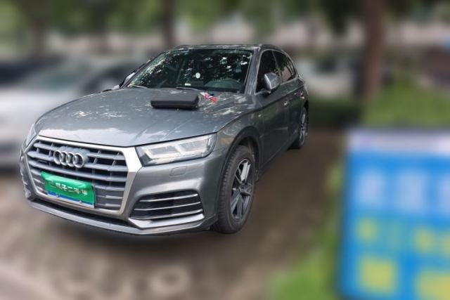 Ojetý Audi Q5L 2018 40 TFSI Prestige Fashion Edition China VI