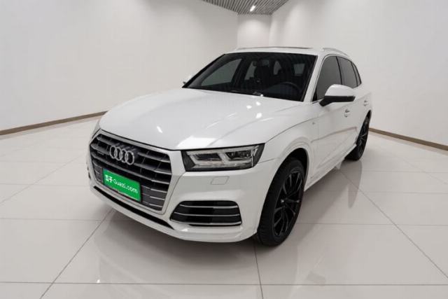 Ojetý Audi Q5L 2018 40 TFSI Prestige Fashion Edition China V