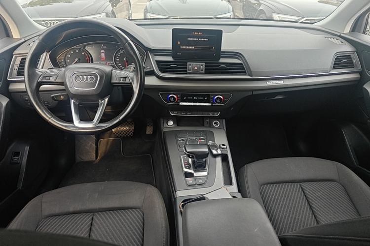 Used Audi Q5L 2018 40 TFSI Prestige Edition China V Center Console