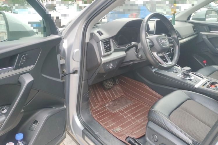 Used Audi Q5L 2018 40 TFSI Prestige Fashion Edition China VI Driver Seat