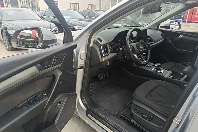 Used Audi Q5L 2018 40 TFSI Prestige Edition China V Driver Seat
