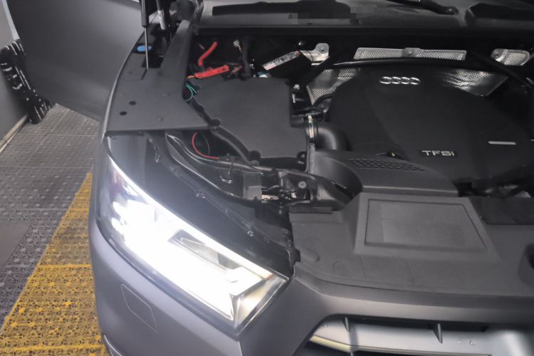 Used Audi Q5L 2018 40 TFSI Prestige Fashion Edition China V Engine Bay Right