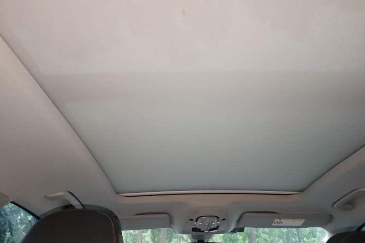 Used Audi Q5L 2018 40 TFSI Prestige Fashion Edition China VI Headliner