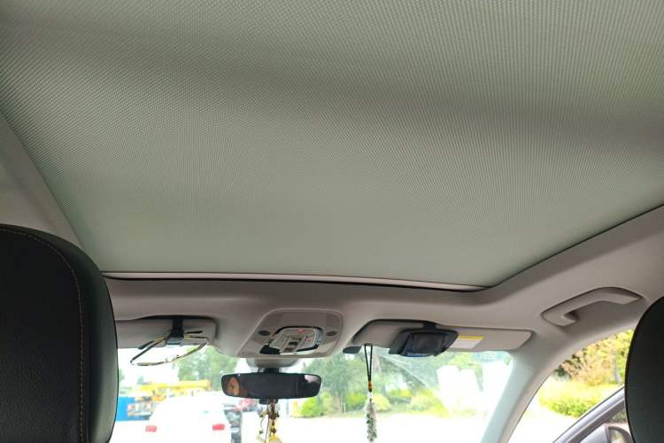 Used Audi Q5L 2018 40 TFSI Prestige Fashion Edition China VI Headliner