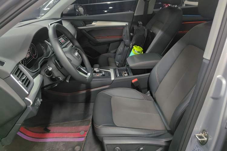 Used Audi Q5L 2018 40 TFSI Prestige Fashion Edition China V Left Front Seat